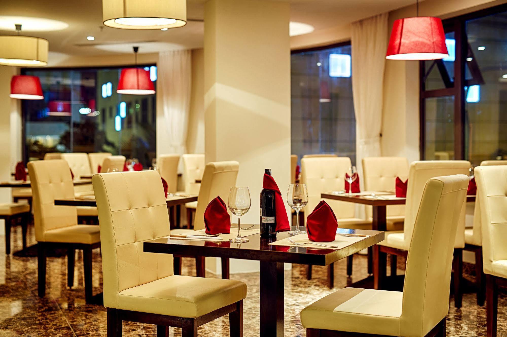 Sofia Suite Hotel Danang Zewnętrze zdjęcie