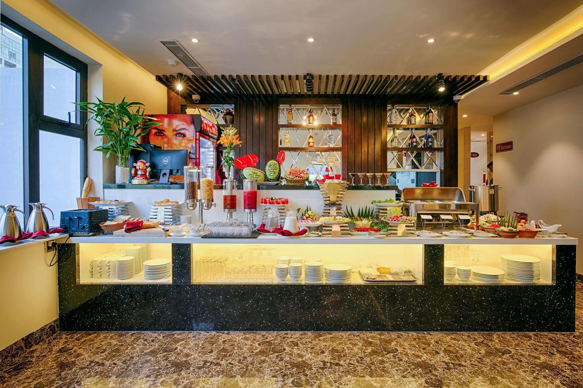 Sofia Suite Hotel Danang Zewnętrze zdjęcie