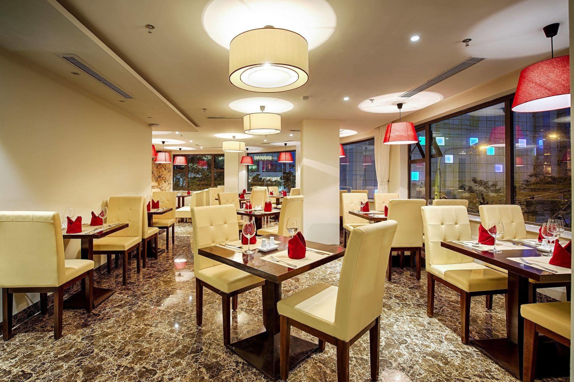 Sofia Suite Hotel Danang Zewnętrze zdjęcie