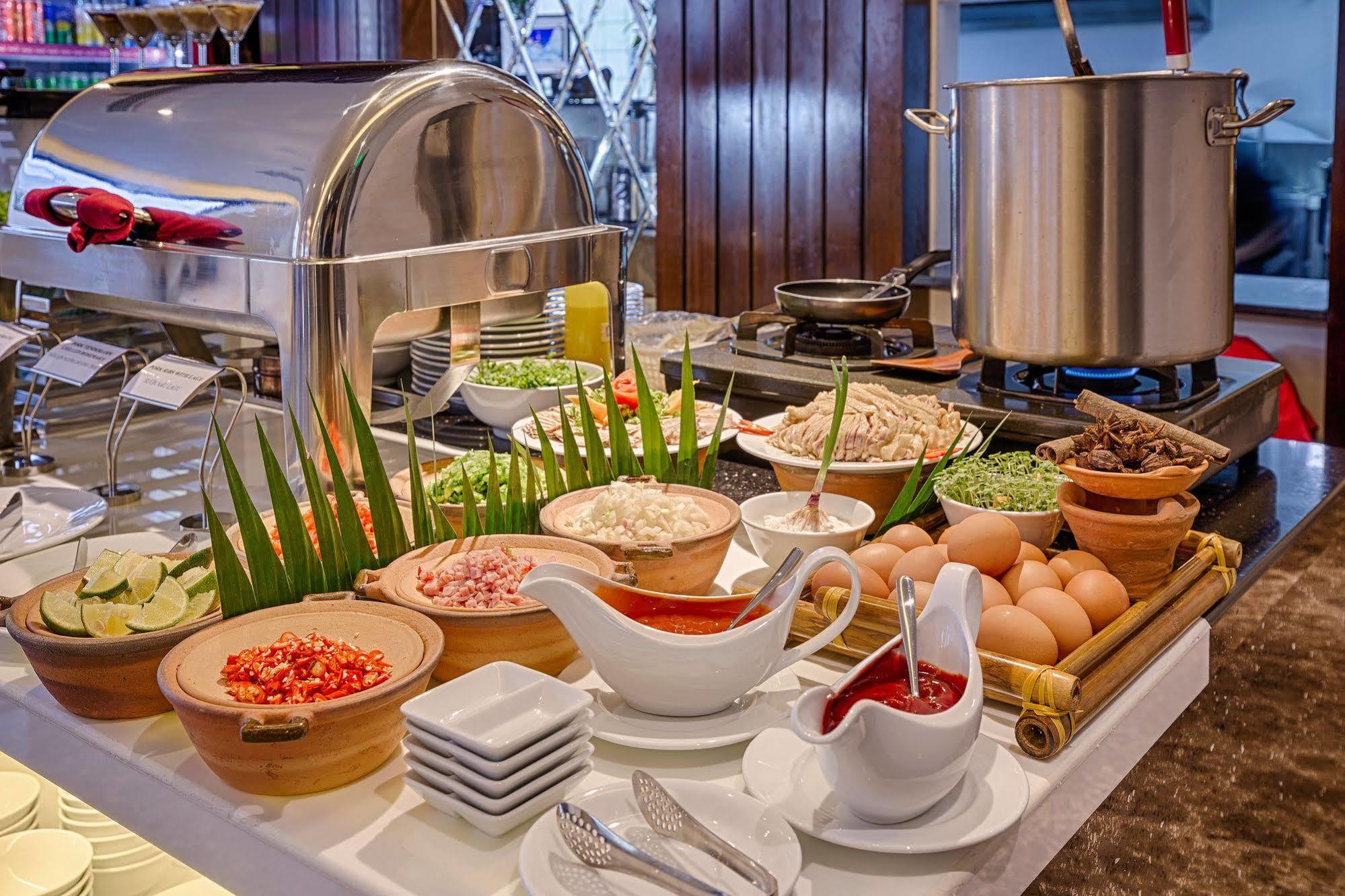 Sofia Suite Hotel Danang Zewnętrze zdjęcie