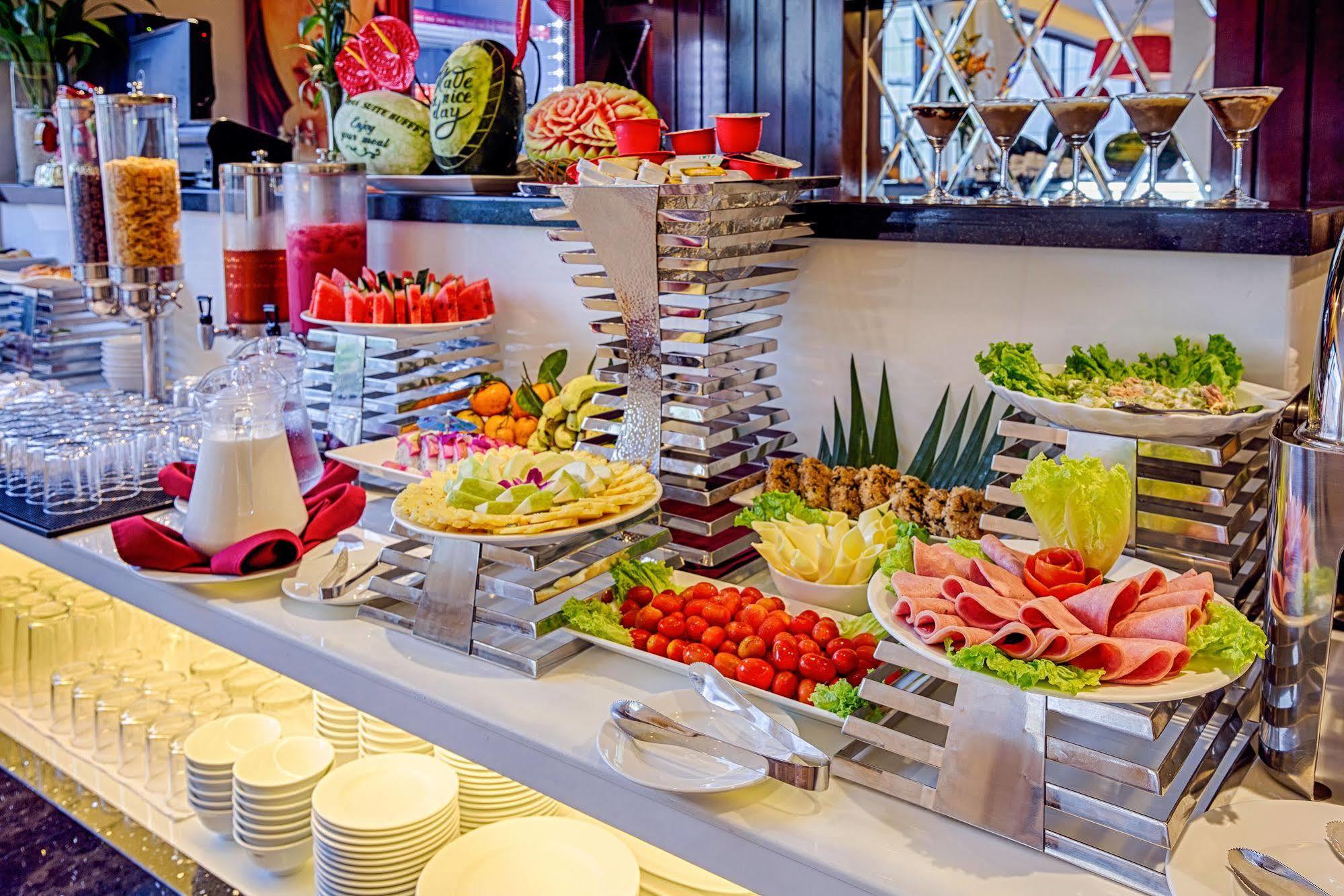 Sofia Suite Hotel Danang Zewnętrze zdjęcie